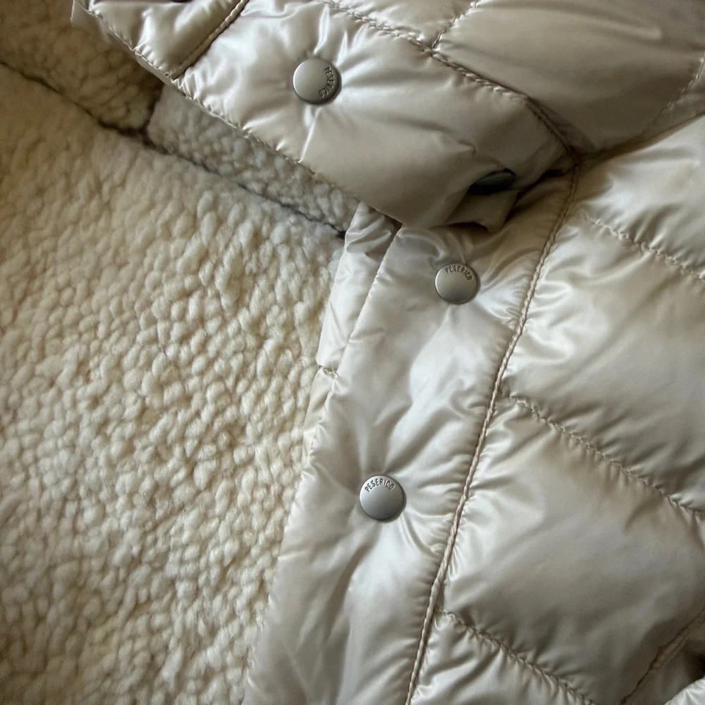 Peserico Cream Ecru Short-Sleeved Goose Down Puffer Jacket size 42 - Picture 2 of 13